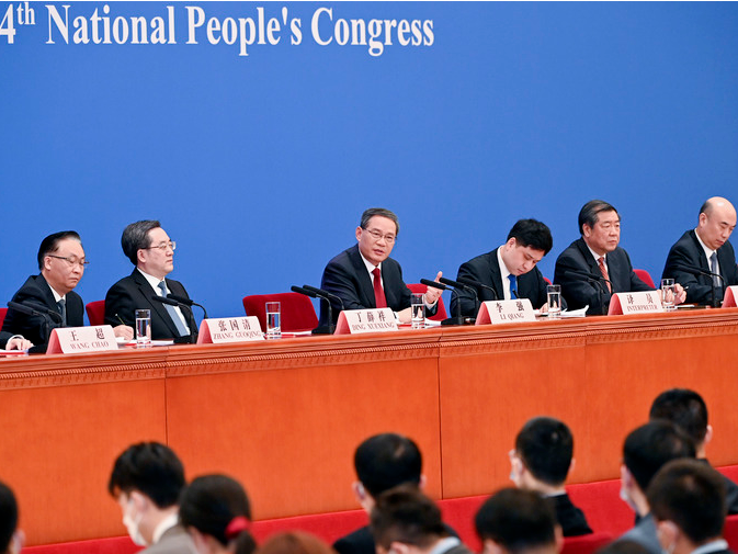 李强谈发展民营经济